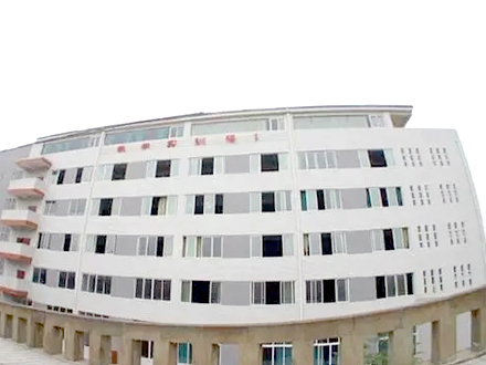 四川省自貢市華博培訓(xùn)學(xué)校飲水機案例